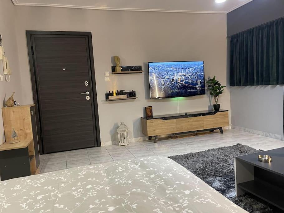 Central Modern Apartment Volos Exterior photo